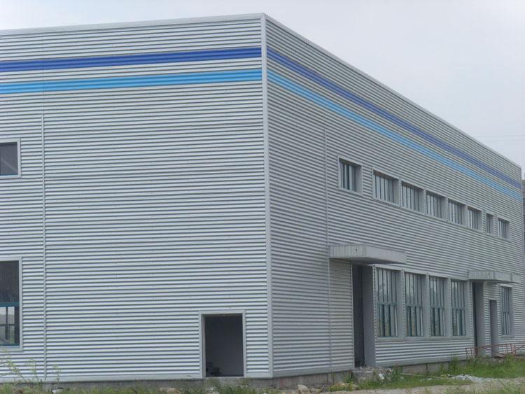 影響鋼結(jié)構(gòu)廠房建筑造價的因素有哪些?